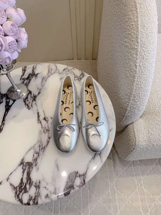 Repetto Unique Crescent Flat Ballet Shoes with Soft Leather