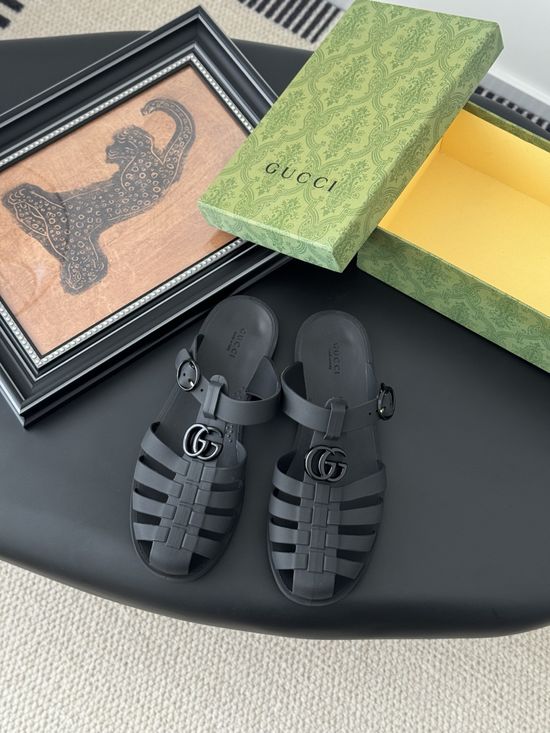 Gucci Waterproof Durable Soft Material Casual Jelly Slides