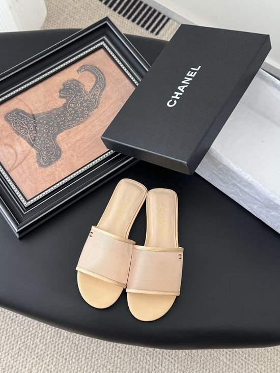 Chanel Breathable Mesh Comfortable Slip On Daily Slides