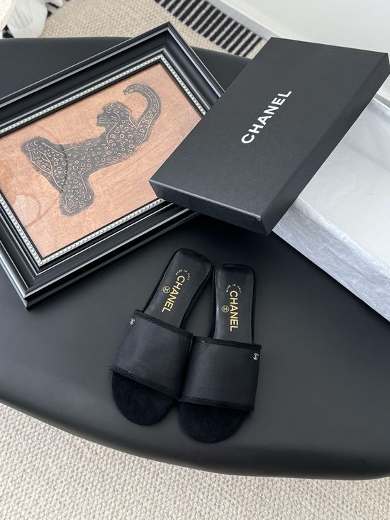 Chanel Breathable Mesh Comfortable Slip On Daily Slides