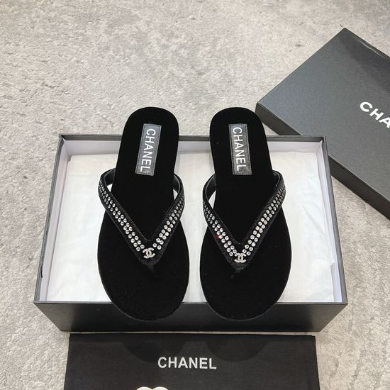 Chanel Velvet Thong Sandals Rhinestone Decor Soft Sole Comfortable Slippers