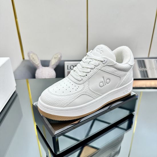 Alo Minimalist Style Thick Sole Low Top Casual Sneakers