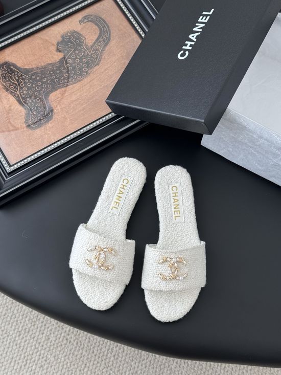 Chanel Quilted Texture Non-slip Genuine Leather Sole Slides