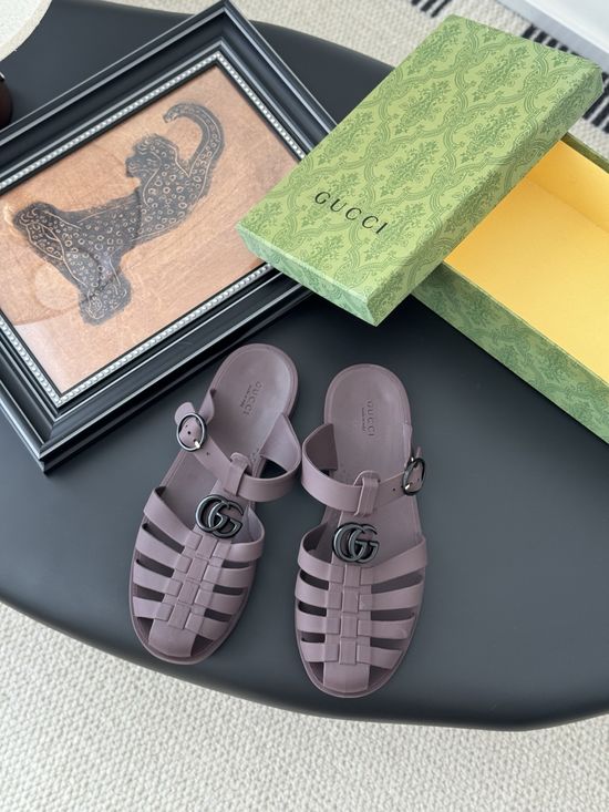 Gucci Waterproof Durable Soft Material Casual Jelly Slides