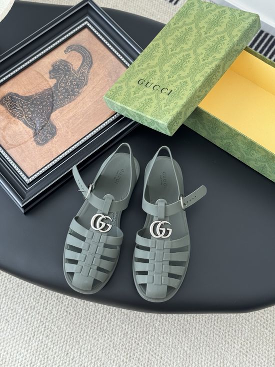 Gucci Waterproof Durable Soft Material Casual Jelly Slides