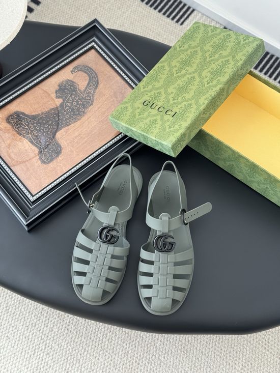 Gucci Waterproof Durable Soft Material Casual Jelly Slides