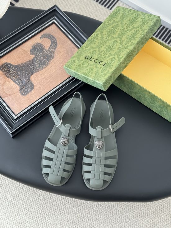 Gucci Waterproof Durable Soft Material Casual Jelly Slides