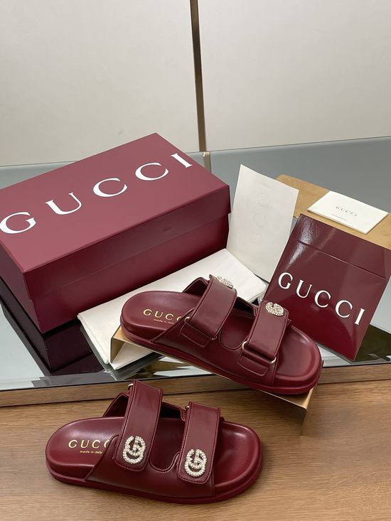 Gucci Rhinestone Buckle Hook-and-Loop Casual Sandals Premium Quality