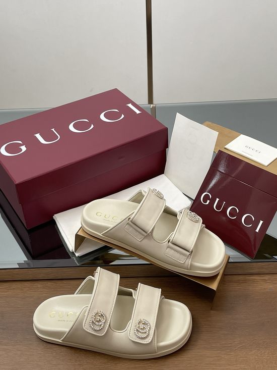 Gucci Rhinestone Buckle Hook-and-Loop Casual Sandals Premium Quality