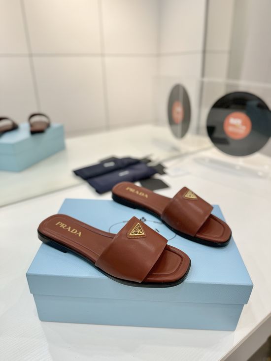 Prada Chic Woven Slippers Inspired by Geometric Architecture