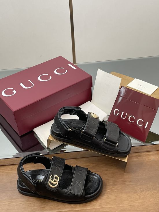 Gucci Embossed Monogram Buckle Hook-and-loop Casual Sandals