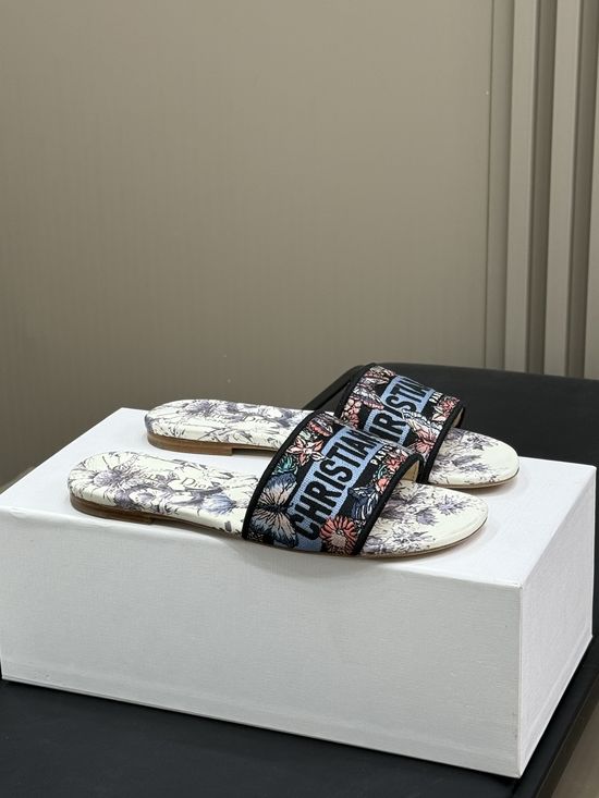Christian Dior Embroidered Upper Leather Lined Casual Slides