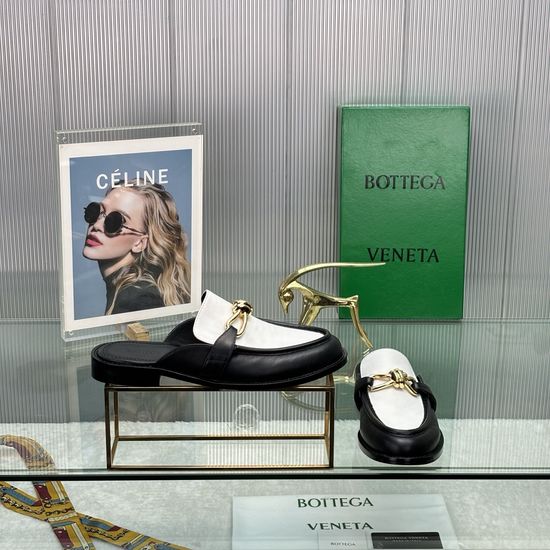 Bottega Veneta Round Toe Loafers with Decorative Buckle Premium Soft Upper Durable Sole