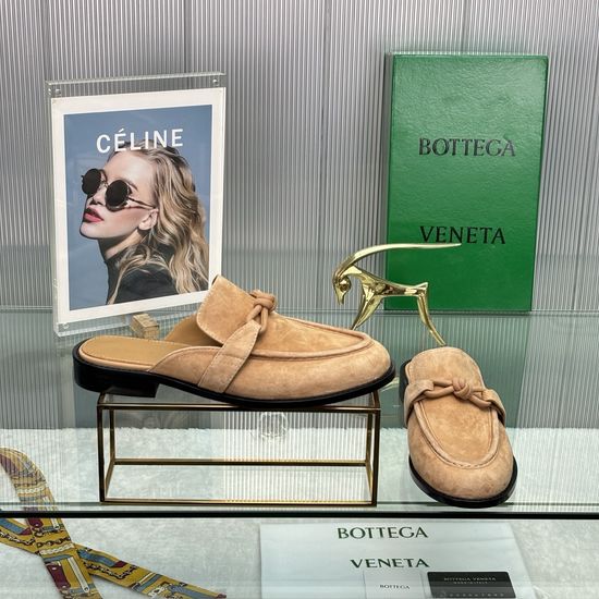 Bottega Veneta Round Toe Loafers with Decorative Buckle Premium Soft Upper Durable Sole
