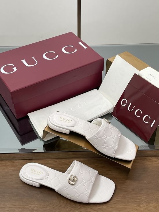 Gucci Embossed Leather Buckle Decor Comfort Slide Sandals