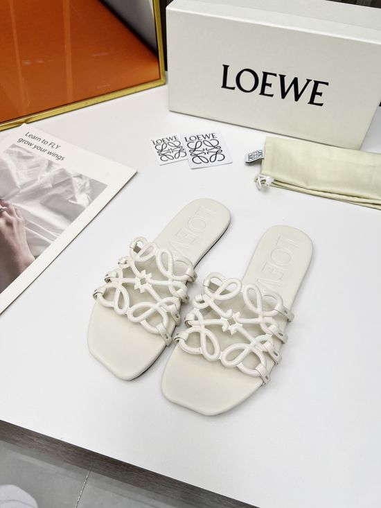 Loewe Premium Soft Leather Comfortable Casual Shoes