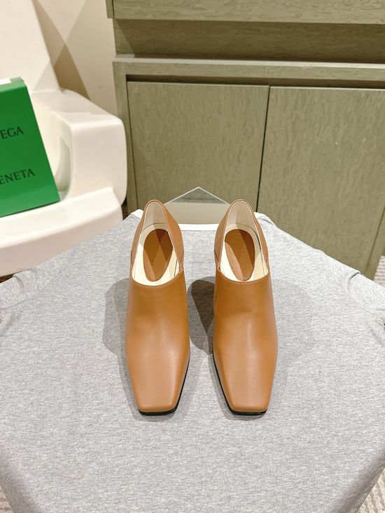 Bottega Veneta Classic Stiletto Heels With Soft Upper