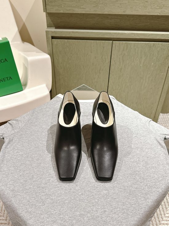 Bottega Veneta Classic Stiletto Heels With Soft Upper