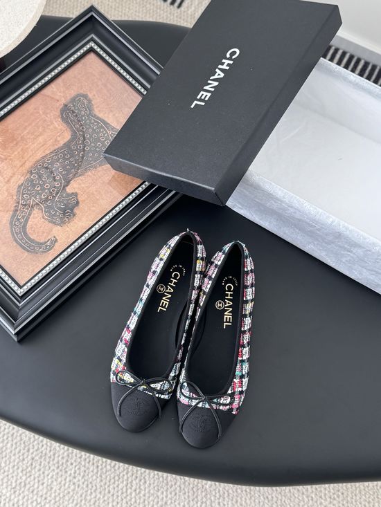 Chanel Classic Round Toe Low Heel Ballet Flats with Leather Sole