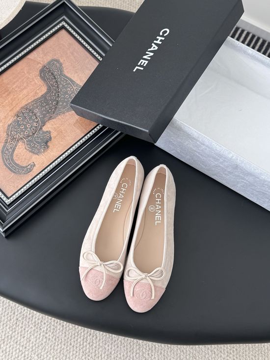 Chanel Classic Round Toe Low Heel Ballet Flats with Leather Sole