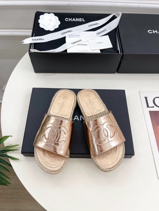 Chanel Classic Straw Woven Fisherman Slides Comfortable Casual