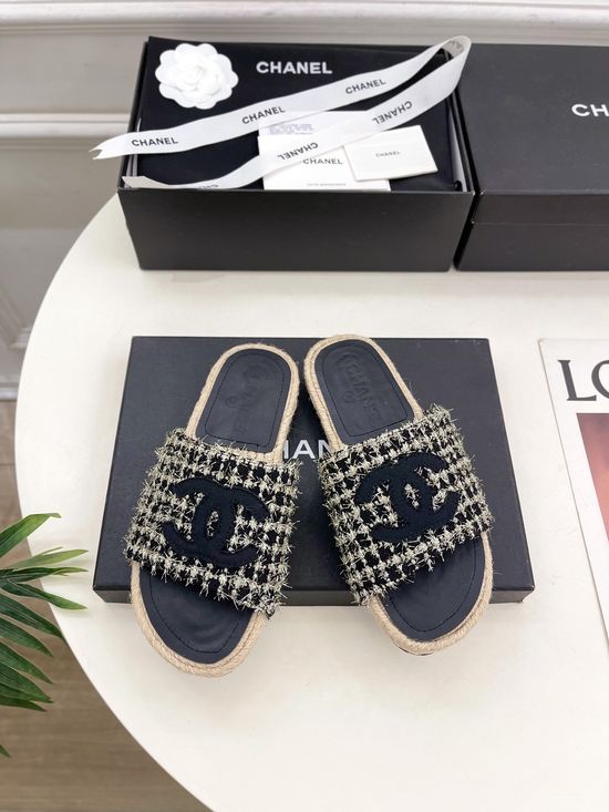 Chanel Classic Straw Woven Fisherman Slides Comfortable Casual
