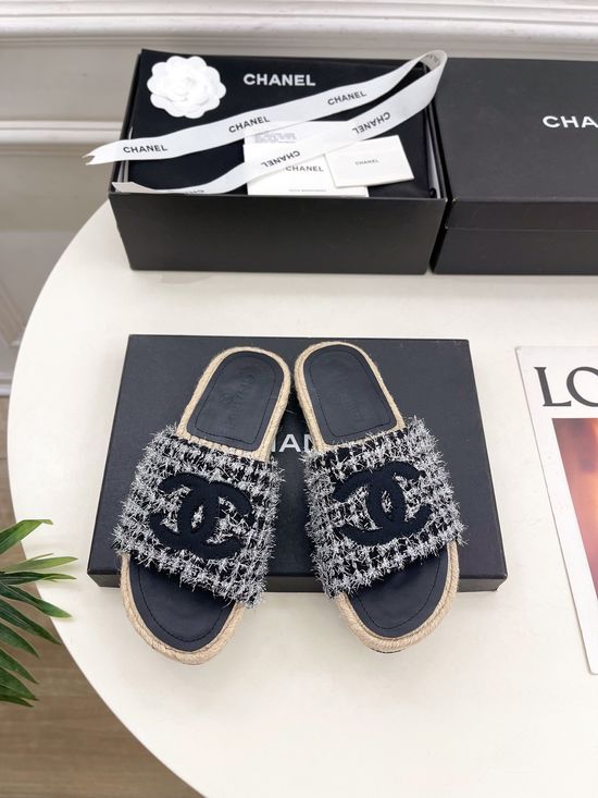 Chanel Classic Straw Woven Fisherman Slides Comfortable Casual