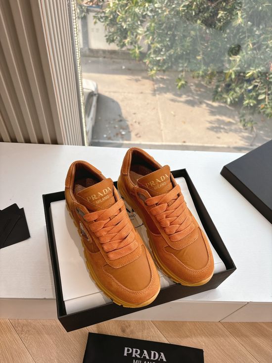 Prada Low Top Casual Sneakers Lightweight Soft Comfortable Sole
