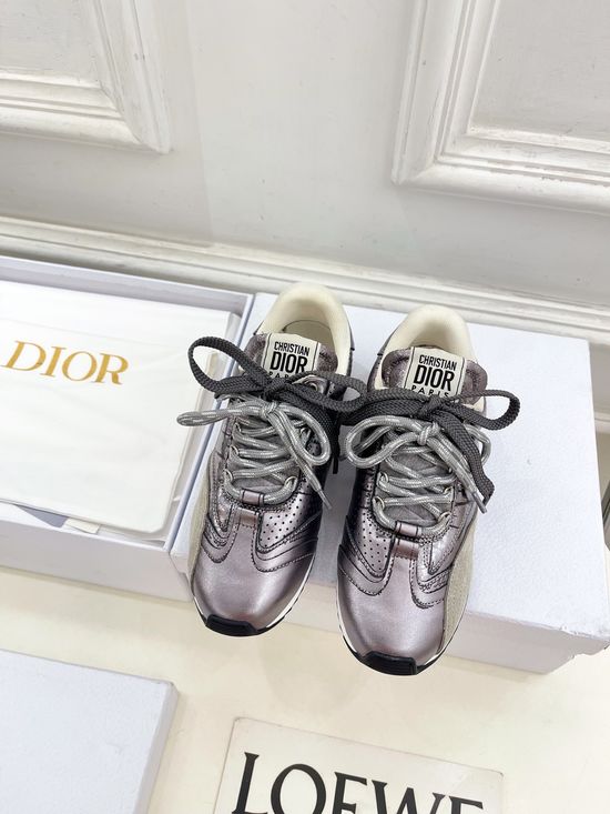 Christian Dior Classic Graffiti Casual Sneakers Comfortable Non-slip Sole