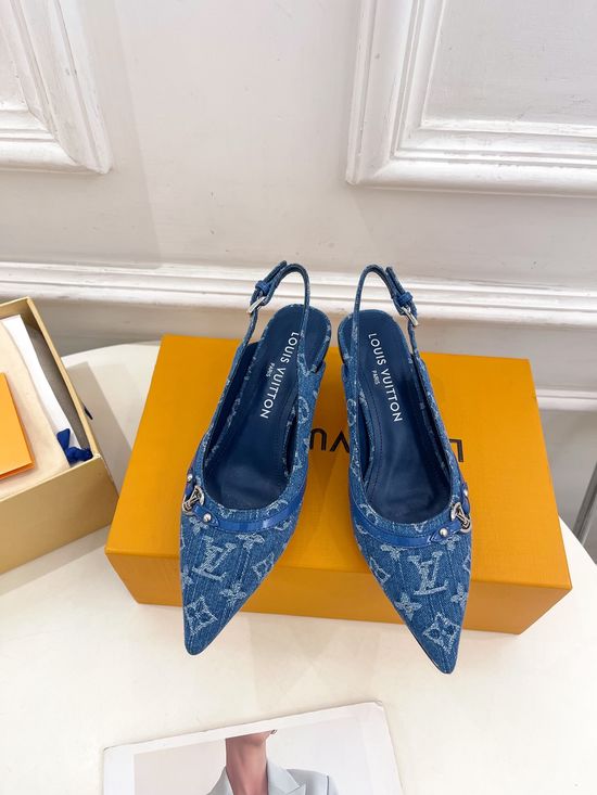 Louis Vuitton Pointed Toe Kitten Heel Pumps Premium Leather Upper