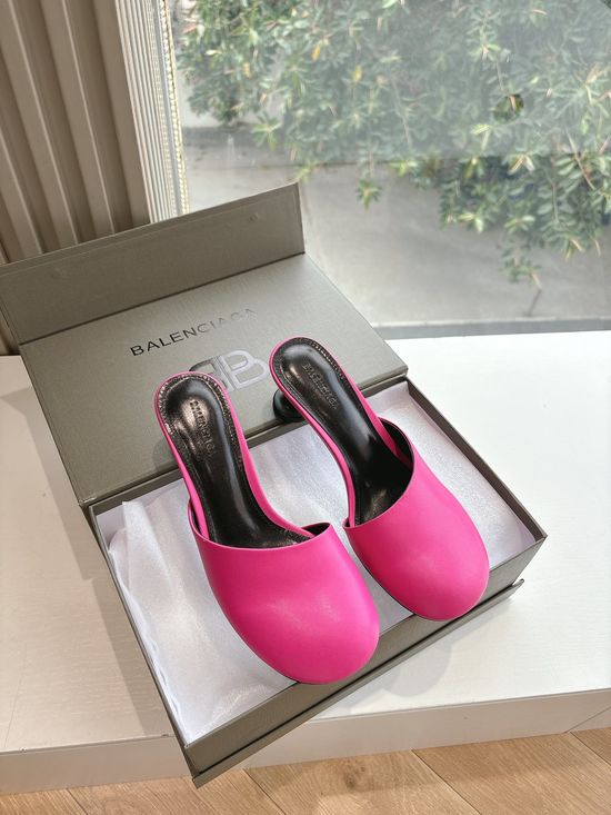 Balenciaga Low Curved Heel Closed Toe Shoes Genuine Leather Soft Casual Footwear