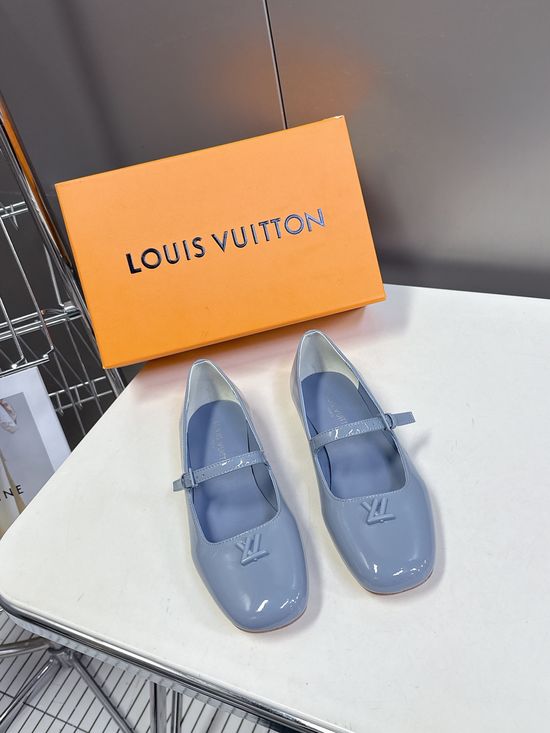 Louis Vuitton Genuine Leather Decorative Buckle Comfortable Flat Shoes