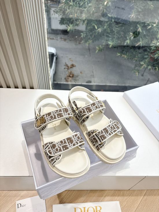 Christian Dior Classic Leather Loafers With Embroidered Logo Decoration