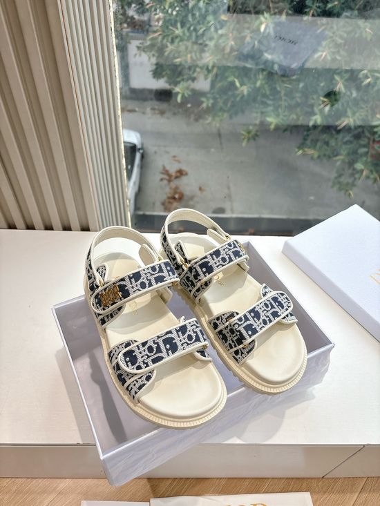Christian Dior Classic Leather Loafers With Embroidered Logo Decoration