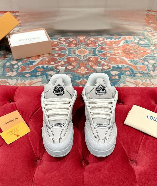 Louis Vuitton LV Premium Leather Classic Casual Sneakers Non-slip Skate Footwear