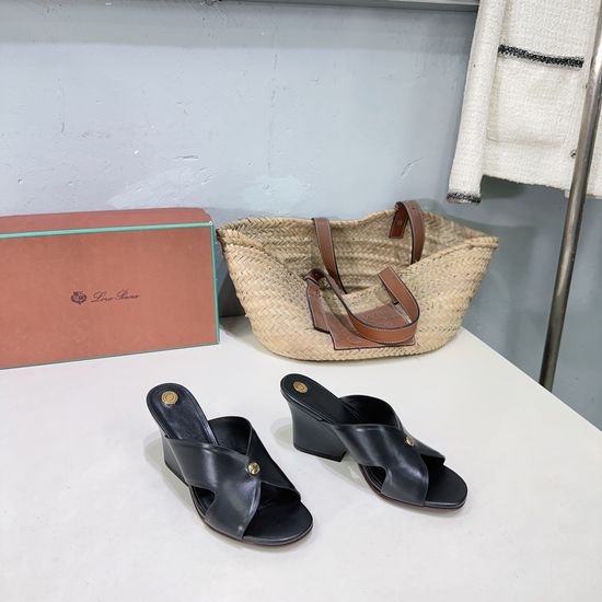 Loro Piana Low Heel Casual Slippers With Metal Logo Accent
