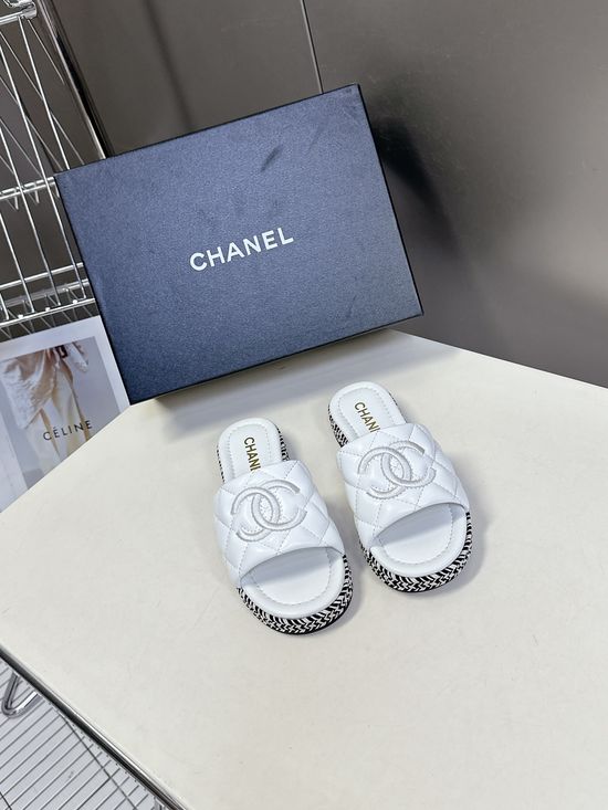Chanel Embroidered Quilted Slides Comfortable Non-slip Leg-shaping Footwear