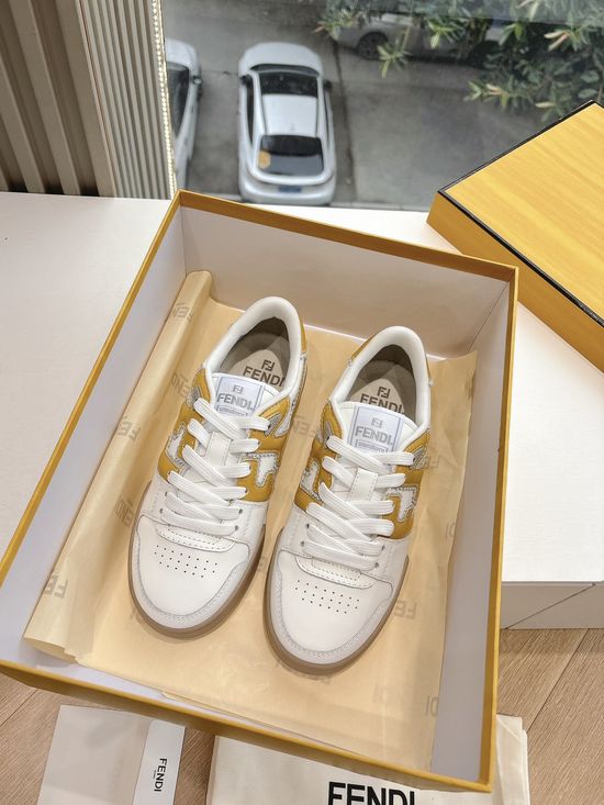 Fendi Vintage Logo Stitching Casual Leather Sneakers