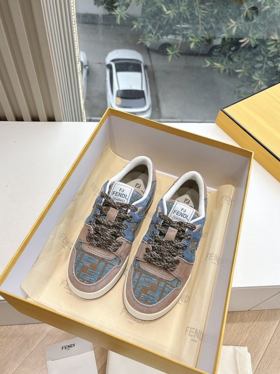 Fendi Leather and Fabric Stitching Casual Sneakers