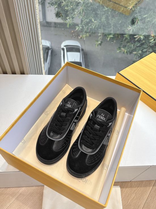Fendi Breathable Retro Stitching Versatile Casual Sneakers