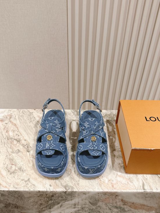 Louis Vuitton Patent Leather Platform Sandals Comfortable Elevated