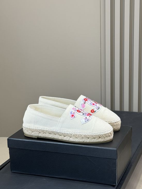 Chanel Classic Comfortable Breathable Canvas Espadrilles