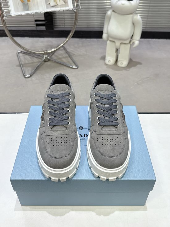 Prada Fashion Versatile Comfortable Non-slip Premium Quality Casual Shoes