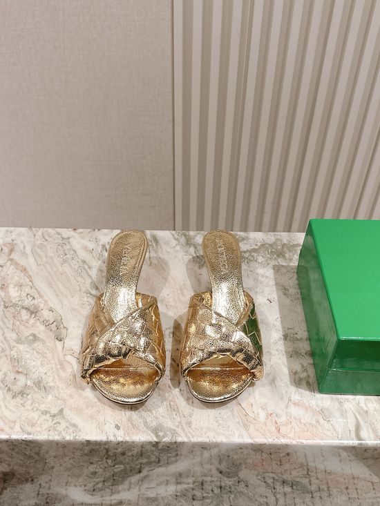 Bottega Veneta Handwoven Lambskin Comfortable Non-deformable Casual Slippers