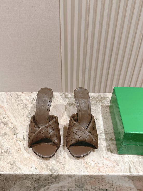 Bottega Veneta Handwoven Lambskin Comfortable Non-deformable Casual Slippers