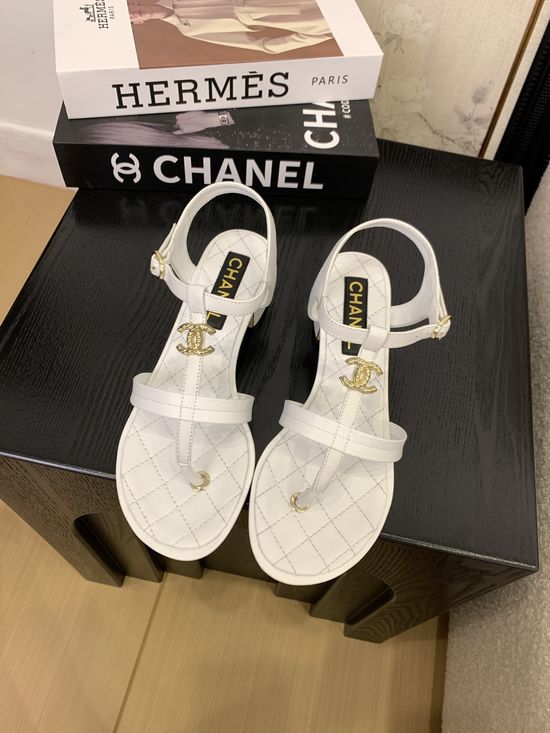 Chanel Premium Leather Toe-Post Sandals With Leather Sole