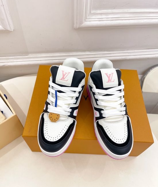 Louis Vuitton LV Premium Leather Retro Casual Sneakers