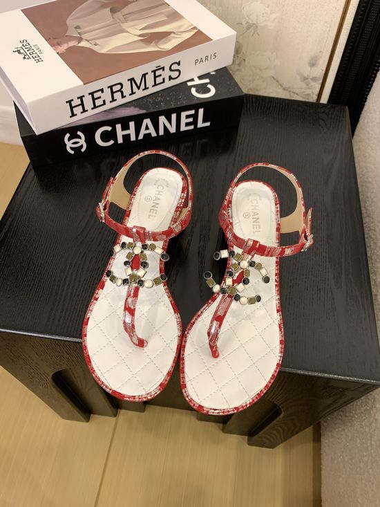 Chanel Premium Leather Toe-Post Sandals With Leather Sole