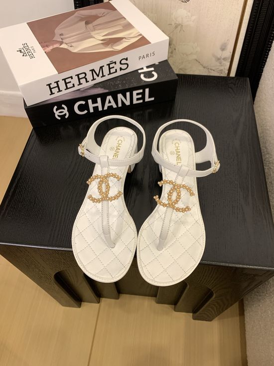 Chanel Premium Leather Toe-Post Sandals With Leather Sole