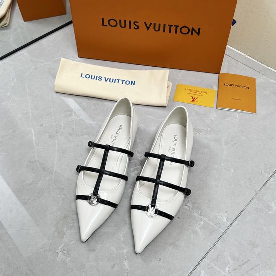 Louis Vuitton Patent Leather Flat Pumps Soft Sheepskin Interior